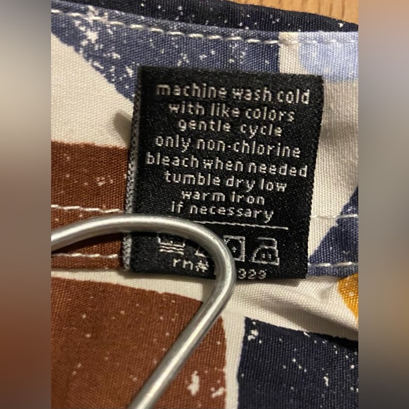 NWT Sean John Multicolor Geometric Button-Down 100% cotton, 2XL - Picture 6 of 13